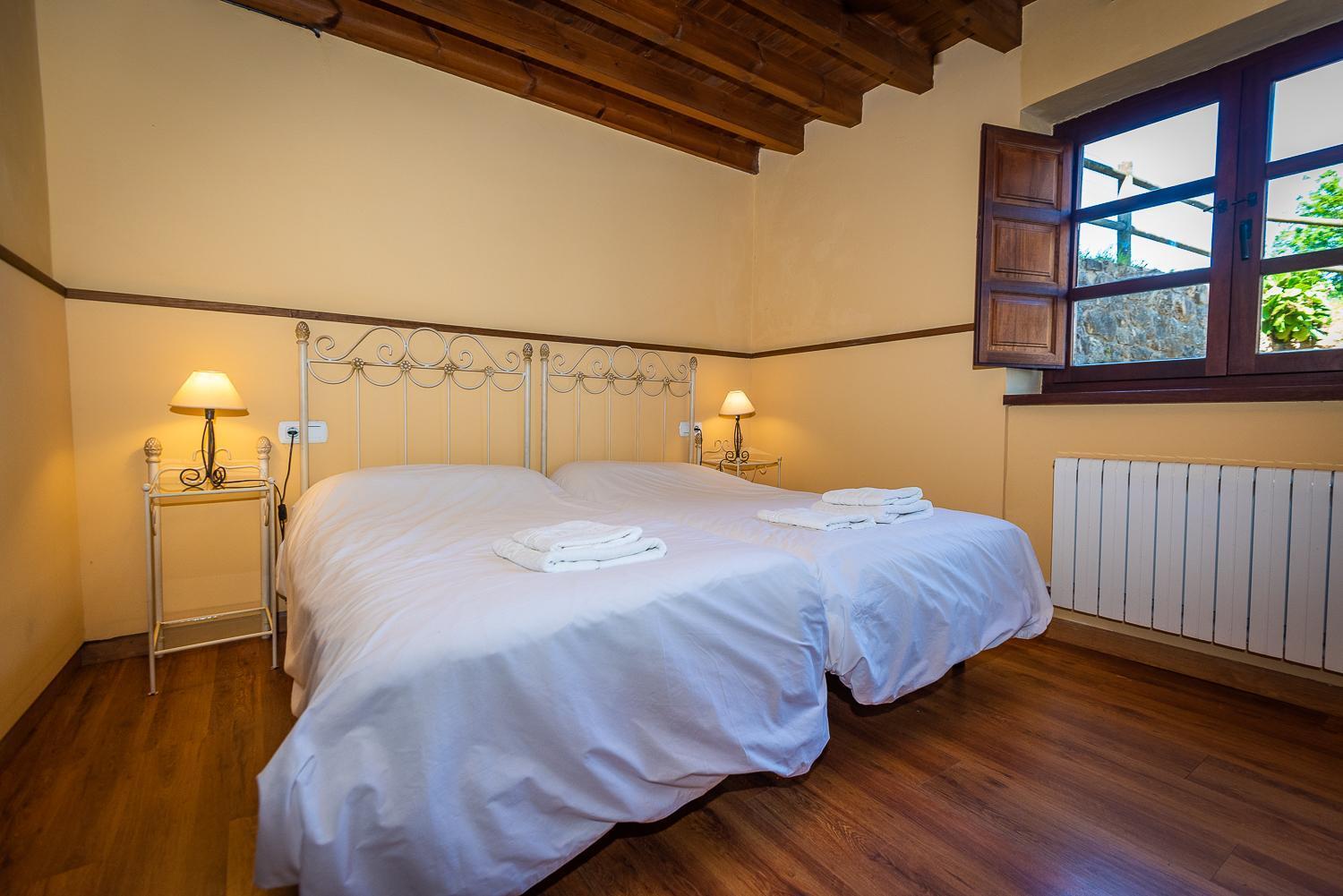 La Casona De Sovina Pensionat Piloña Exteriör bild